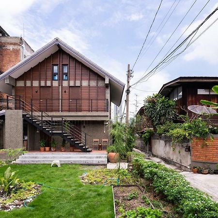 Baan Boon Bed & Breakfast Bangkok Luaran gambar
