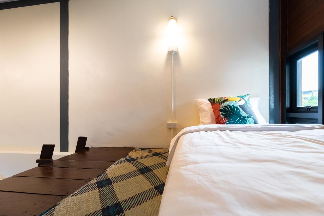 Baan Boon Bed & Breakfast Bangkok Luaran gambar