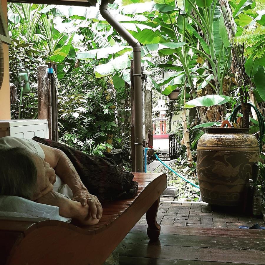Baan Boon Bed & Breakfast Bangkok Luaran gambar