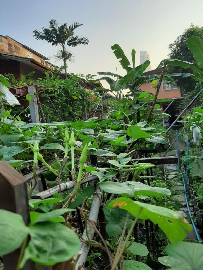 Baan Boon Bed & Breakfast Bangkok Luaran gambar